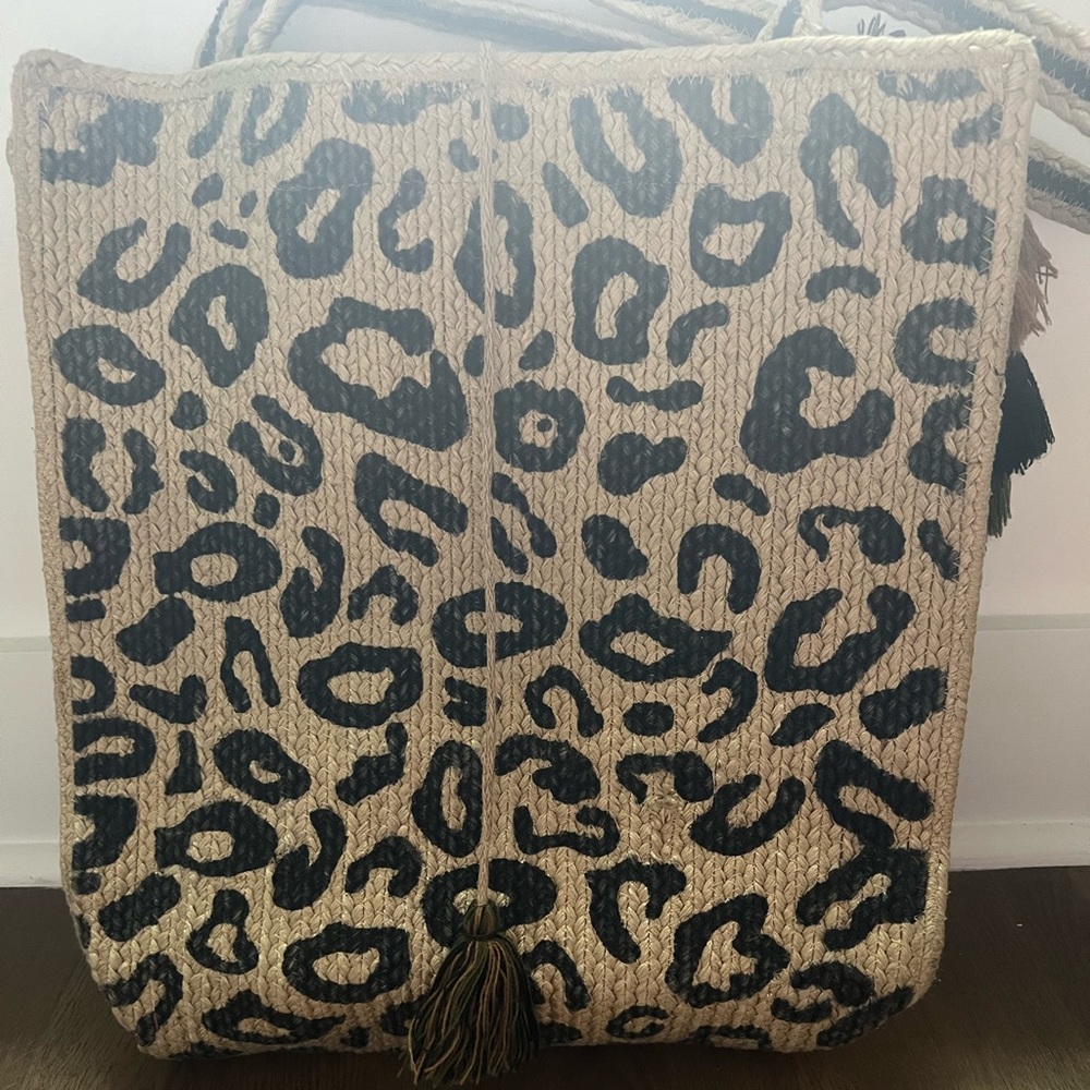 leopard handwoven jute tote with tassel